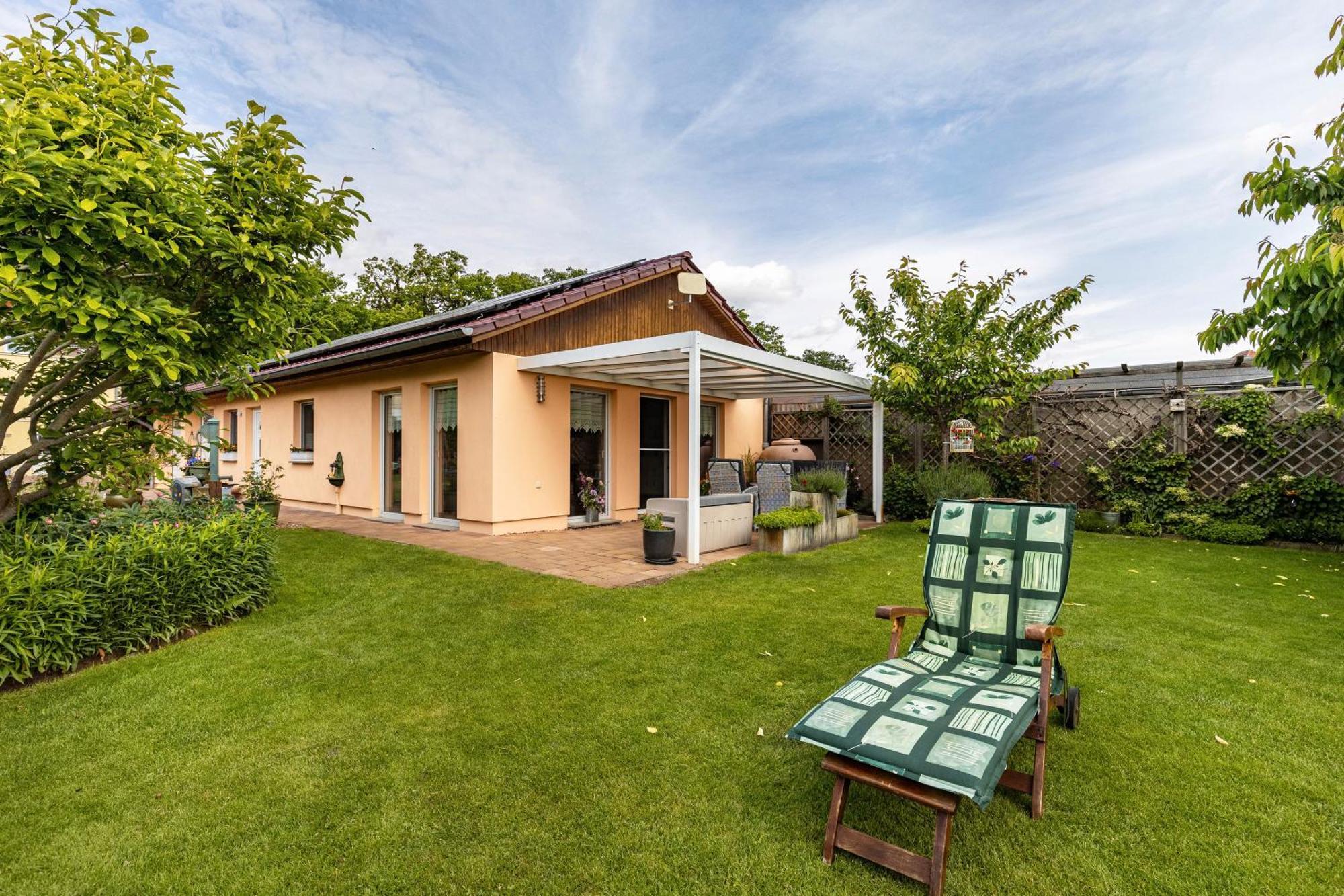 Ferienhaus Jasmin 诺伊鲁平 外观 照片